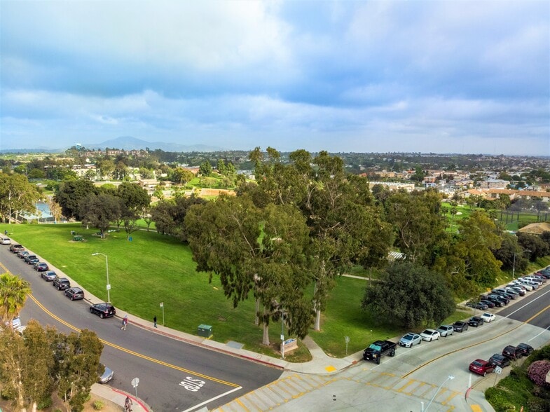 More Photos Of 4210 52nd St, San Diego Apartments For Sale