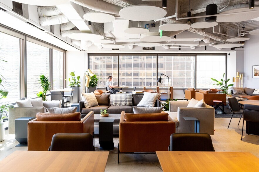 More Photos Of 1801 California St, Denver Coworking Space