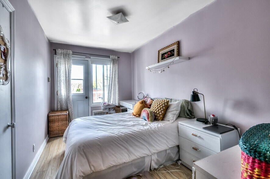 More Photos Of 3820 Rue Rachel E E, Montréal Multifamily For Sale