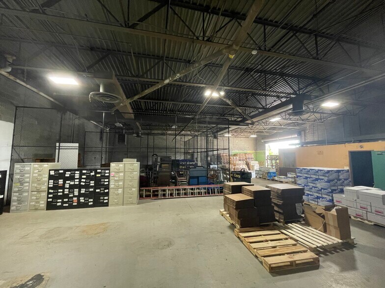 More Photos Of 3701 Malden Ave, Baltimore Light Manufacturing For Lease