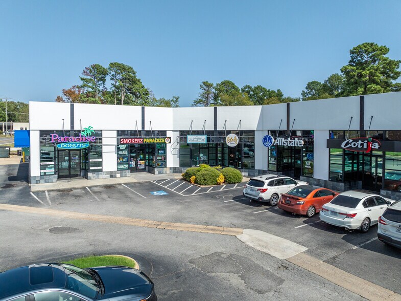 More Photos Of 1803 Airport Rd, Hot Springs General Retail For Lease