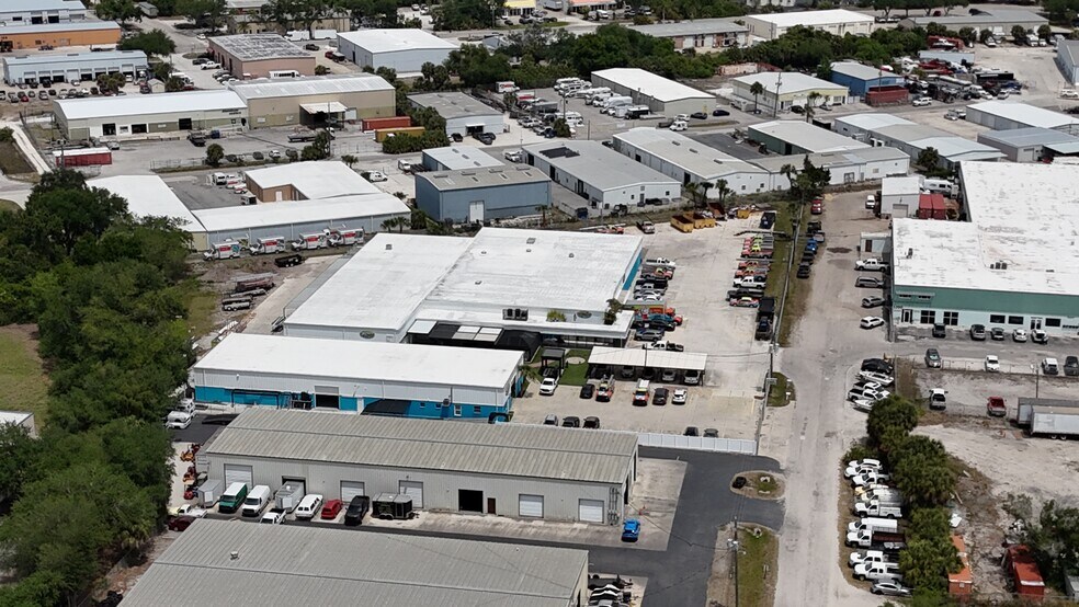 More Photos Of 1200 Ogden Rd, Venice Warehouse For Sale
