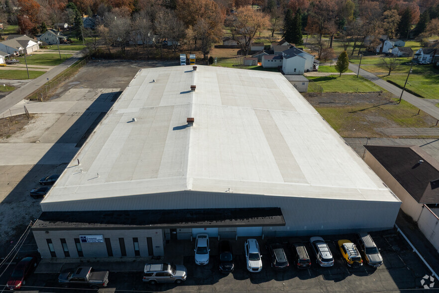 More Photos Of 3825 Belmont Ave, Youngstown Warehouse For Sale