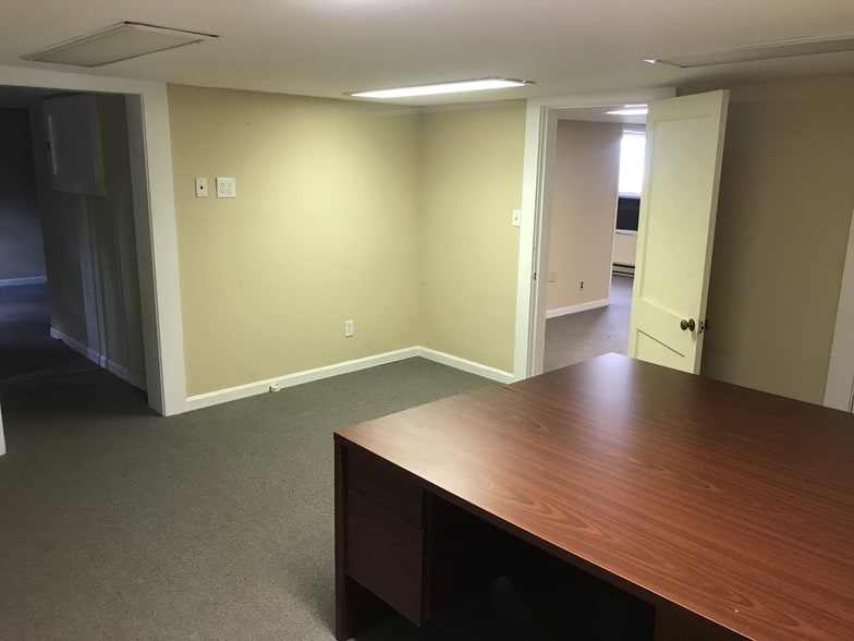 More Photos Of 9064 Courthouse Rd, Spotsylvania Office For Lease