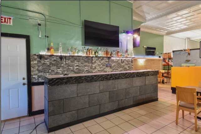 More Photos Of 118 E Main St, Dwight General Retail For Sale