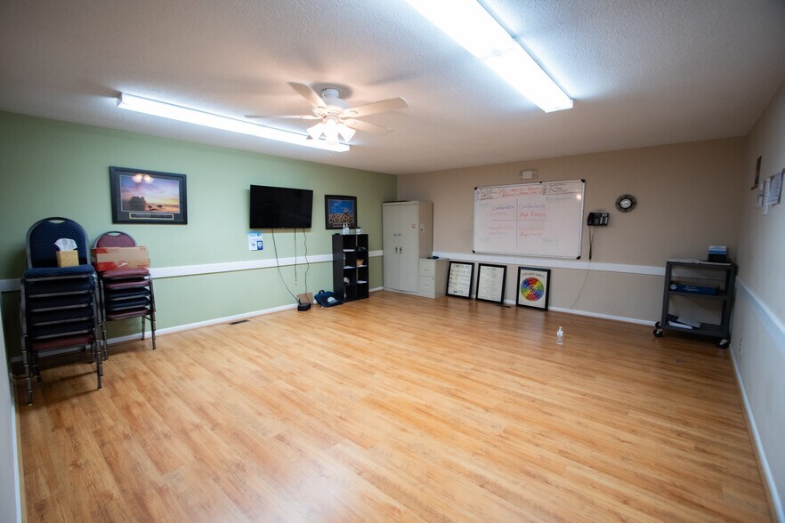 More Photos Of 309 E Main St, Pickens Storefront Retail Residential For Sale