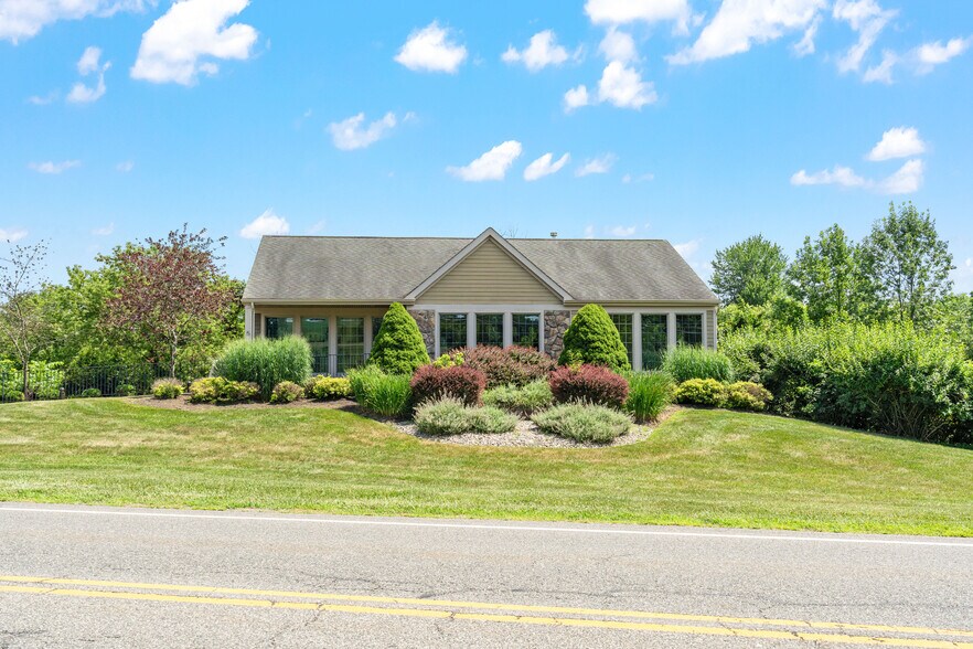 Primary Photo Of 5 Plains Rd, Augusta Office For Sale