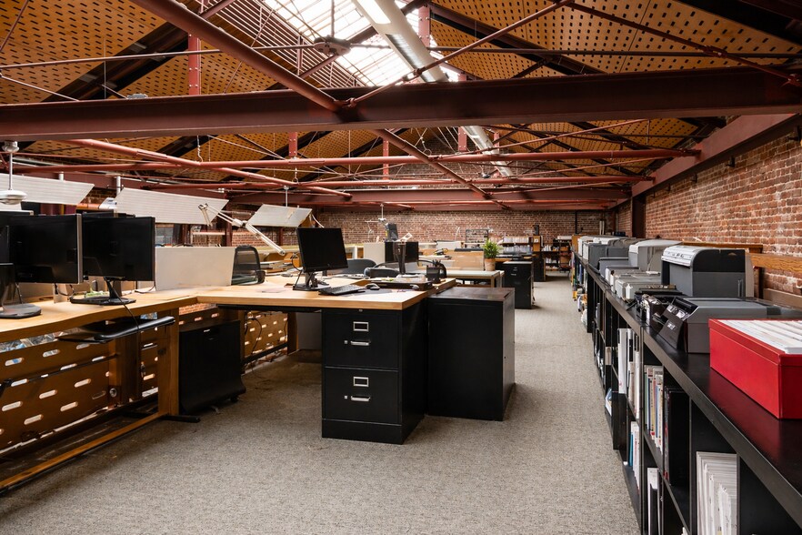 More Photos Of 165 10th St, San Francisco Office For Lease