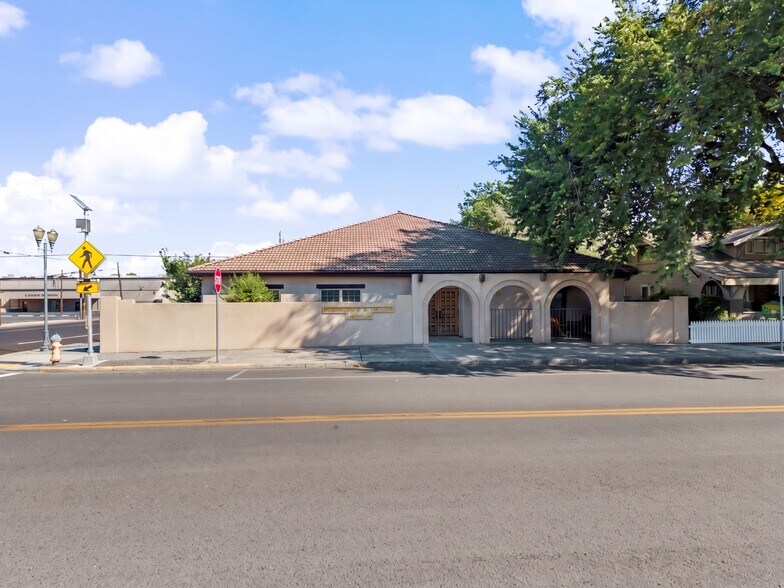 Primary Photo Of 56 C St NW, Ephrata Office Residential For Sale