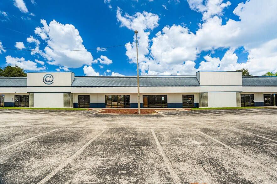 More Photos Of 4612 N 56th St, Tampa Research And Development For Lease