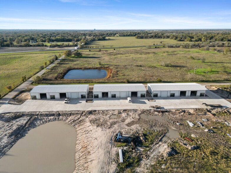 More Photos Of 15137 Tonkaway Lake Rd, College Station Industrial For Lease