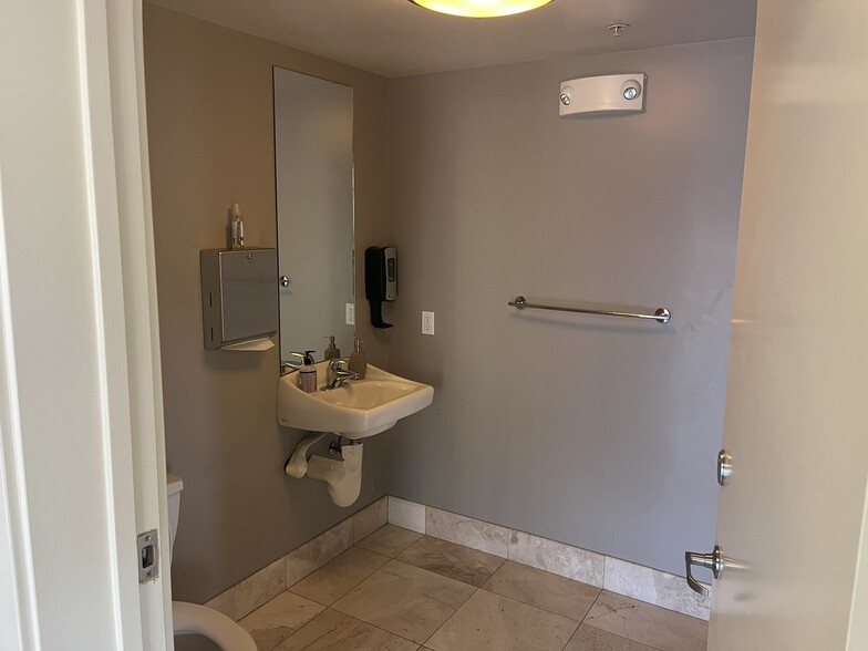 More Photos Of 3186 Mission St, San Francisco Apartments For Lease