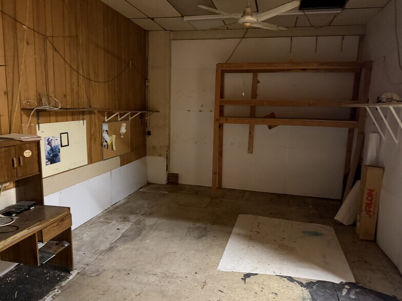 More Photos Of 8799 Frankford Ave, Philadelphia Freestanding For Lease