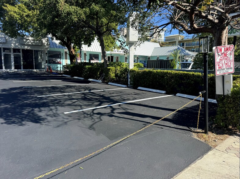 More Photos Of 1965 NE 2nd St, Deerfield Beach Unknown For Lease