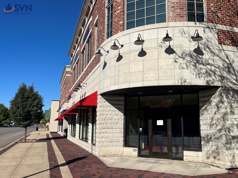 More Photos Of 501 W State St, Geneva Office For Lease