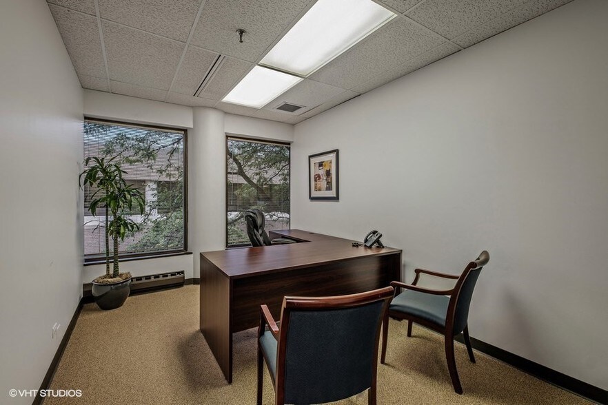 More Photos Of Northfield Plz, Northfield Office For Lease