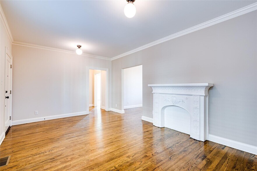 More Photos Of 2837 Hemphill St, Fort Worth Apartments For Sale
