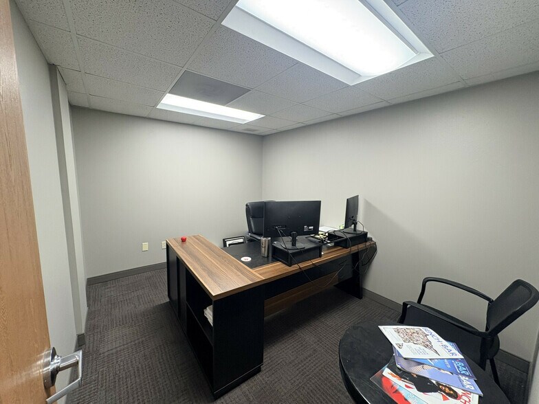 More Photos Of 817 W Russell St, Sioux Falls Office For Lease