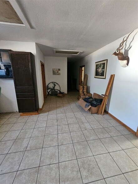 More Photos Of 410 Brooks Mill Rd, Bertram Industrial For Sale