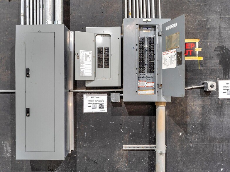 More Photos Of 2701 NW 107th Ave, Miami Refrigeration Cold Storage For Lease