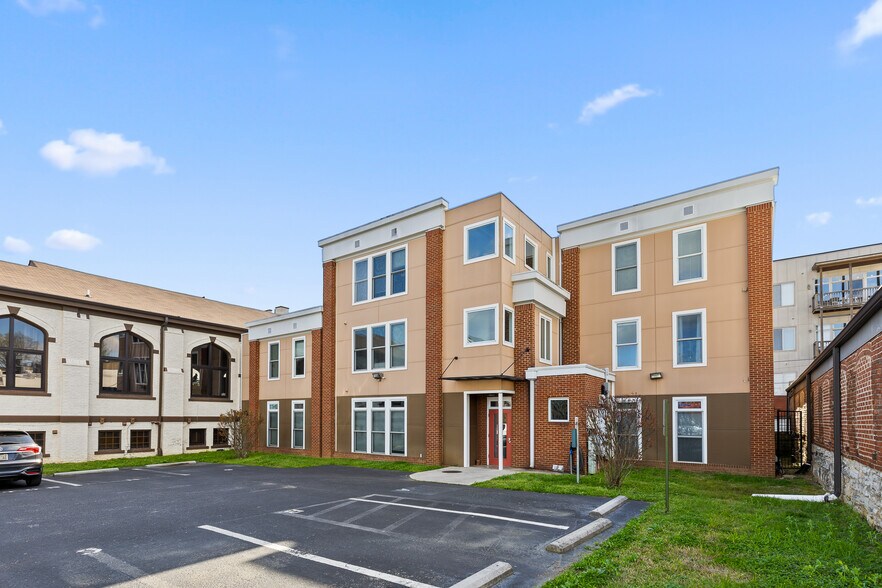 More Photos Of 1808 Cowart St, Chattanooga Apartments For Sale