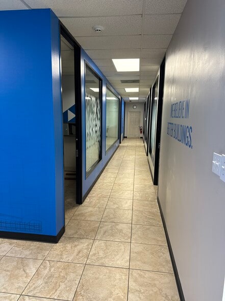 More Photos Of 12810 Century Dr, Stafford Showroom For Lease