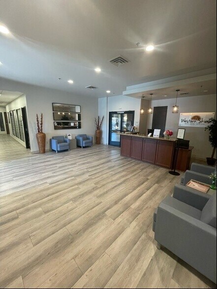 More Photos Of 1166 E warner Rd, Gilbert Unknown For Lease