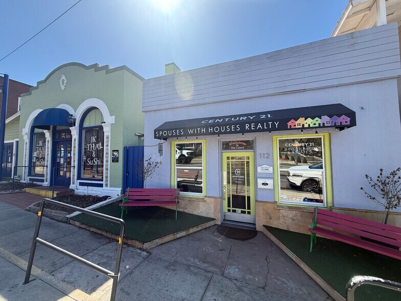 More Photos Of 112 E 5th Ave, Mount Dora Storefront For Lease