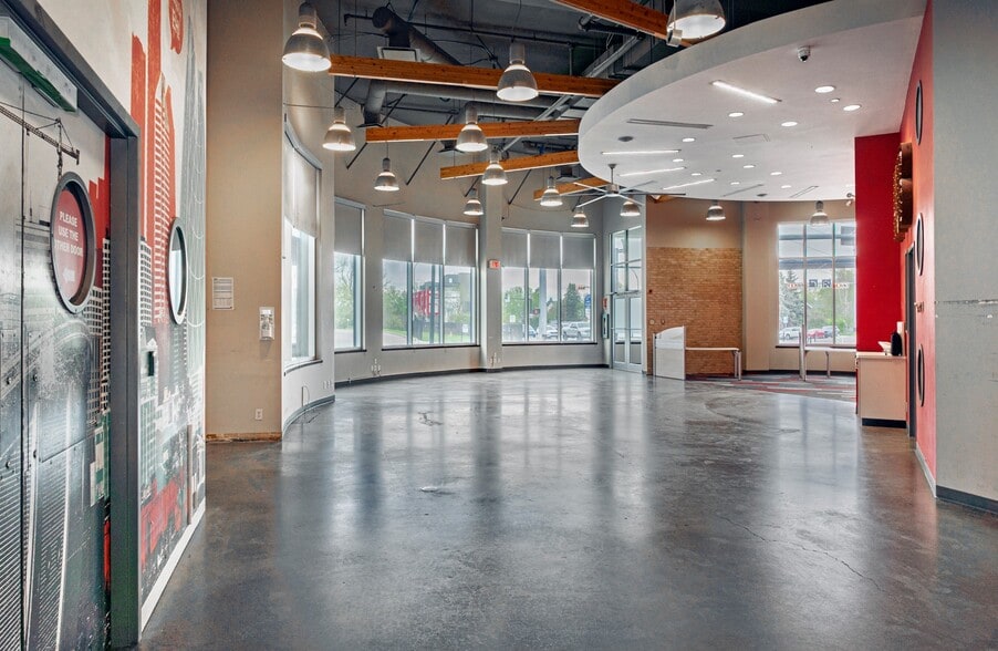 More Photos Of 1601 9th Ave SE, Calgary Office Residential For Lease