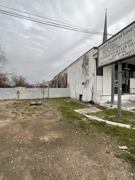 More Photos Of 609 Oak St, La Marque Warehouse For Sale