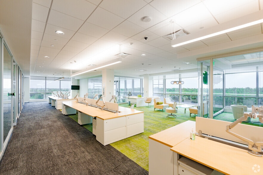 More Photos Of 17777 Old Cutler Rd, Miami Office For Lease