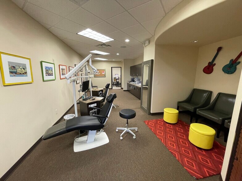 More Photos Of 3101 S Center St, Arlington Medical For Lease