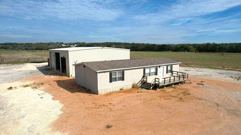 More Photos Of 3153 W Ammann Rd, Bulverde Light Manufacturing For Lease