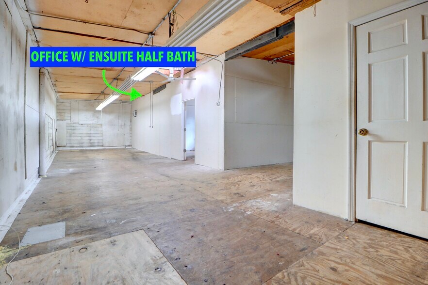 More Photos Of 1059 Wyckoff Ave, Ridgewood Flex For Lease