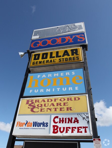 More Photos Of 817-837 S Walnut St, Starke Unknown For Lease