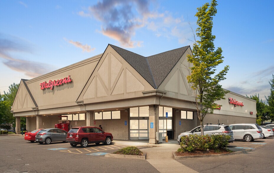 Primary Photo Of 4325 SE 82nd Ave, Portland Drugstore For Sale