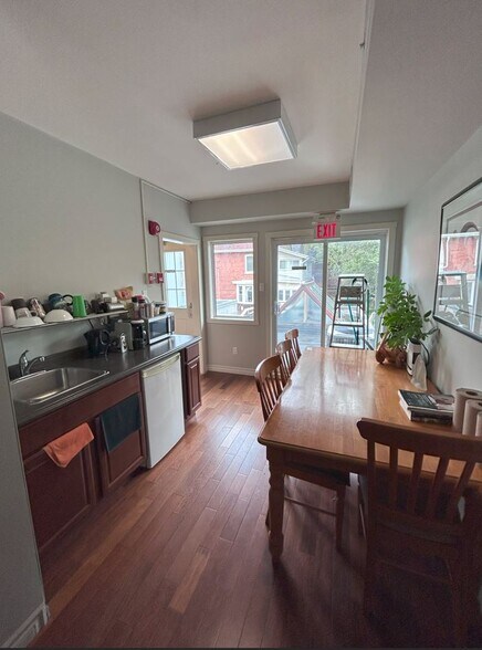 More Photos Of 2006 Queen St E, Toronto General Retail For Sale