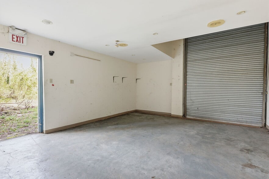 More Photos Of 534 Harvard St, Vineland Warehouse For Sale