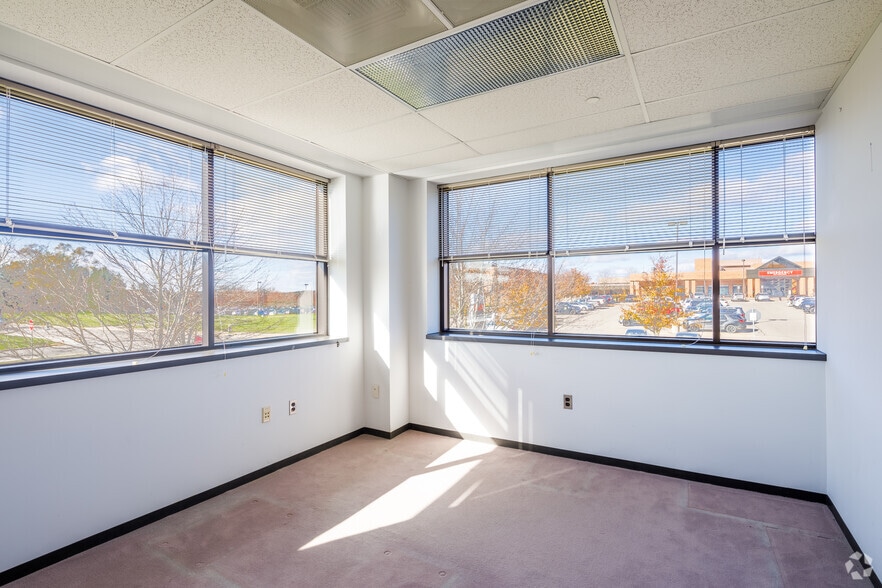 5315 Elliott Dr, Ypsilanti, MI 48197 Medical Office For Lease