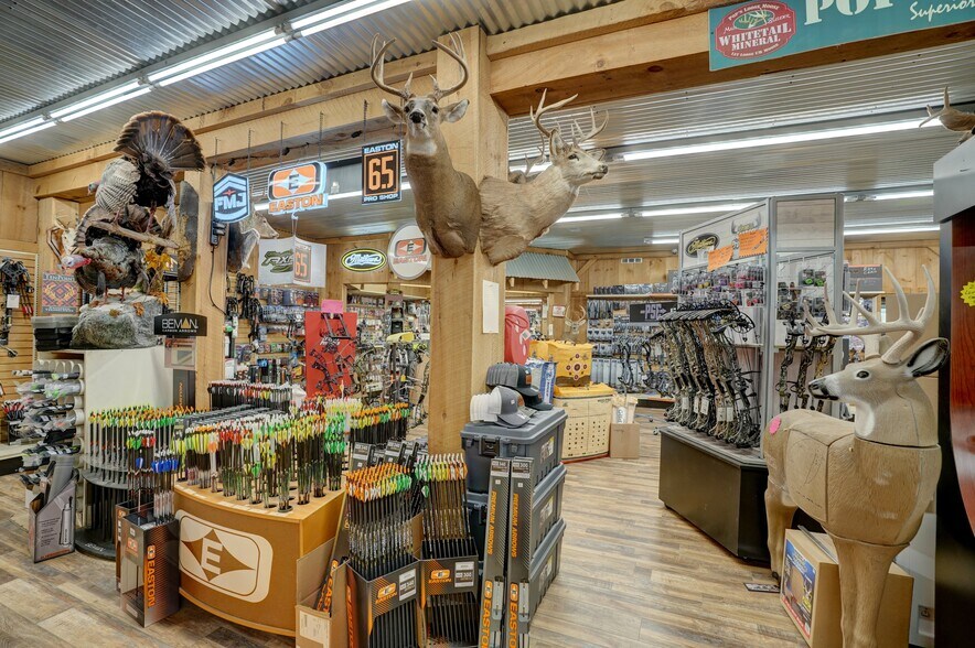 More Photos Of 7281 S State Rd, Goodrich Freestanding For Sale