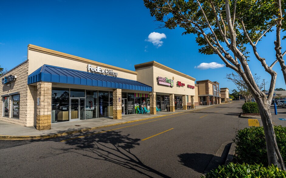 More Photos Of 218-258 Highway 17, North Myrtle Beach Restaurant For Lease