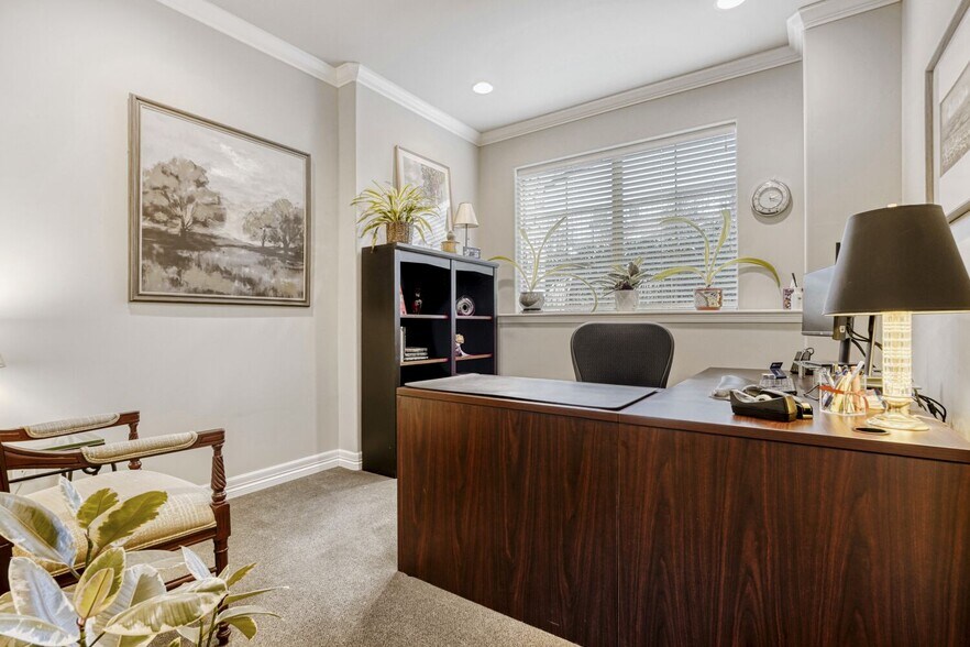 More Photos Of 9892 Rosemont Ave, Lone Tree Medical For Sale