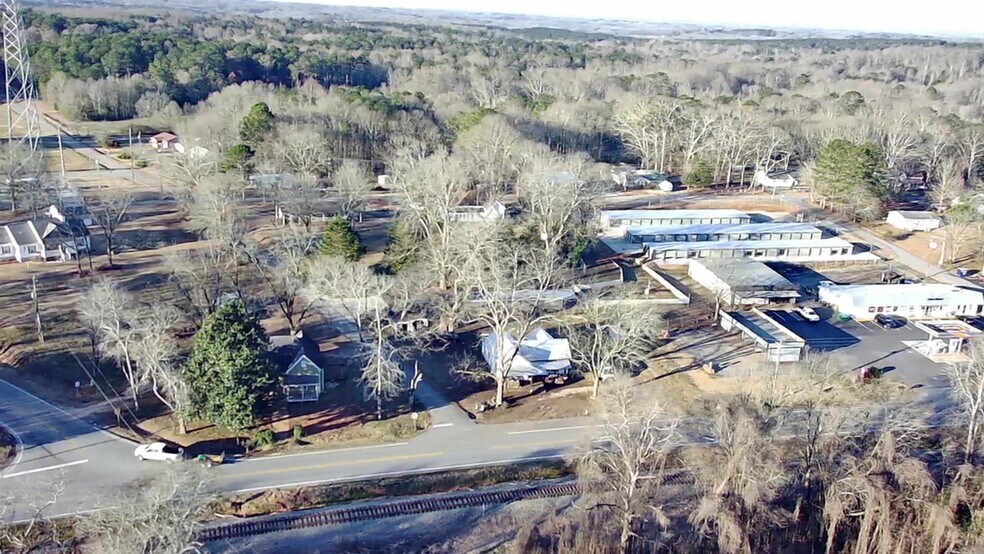 More Photos Of 8665 Maysville Rd, Maysville Self Storage For Sale