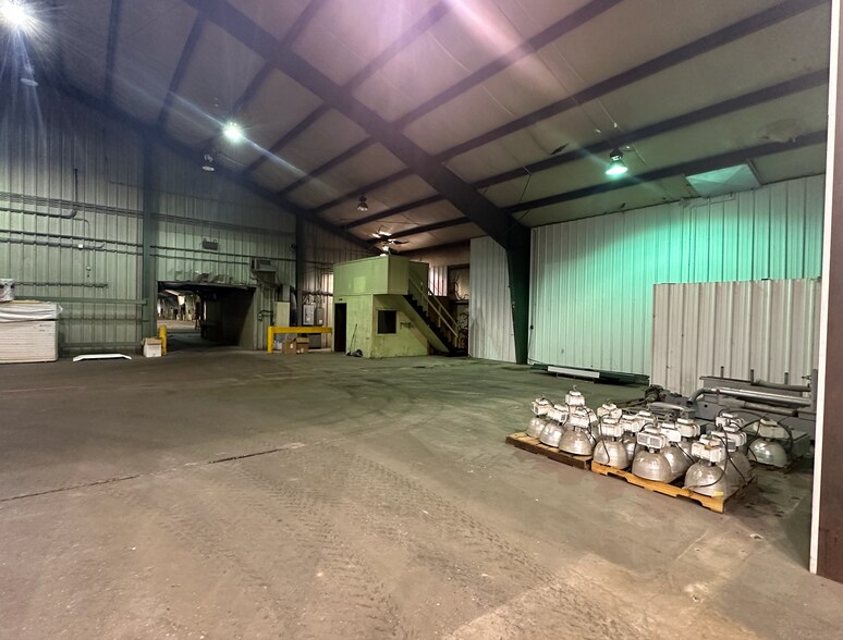 More Photos Of 1102 Highway 96, Fayette Warehouse For Lease