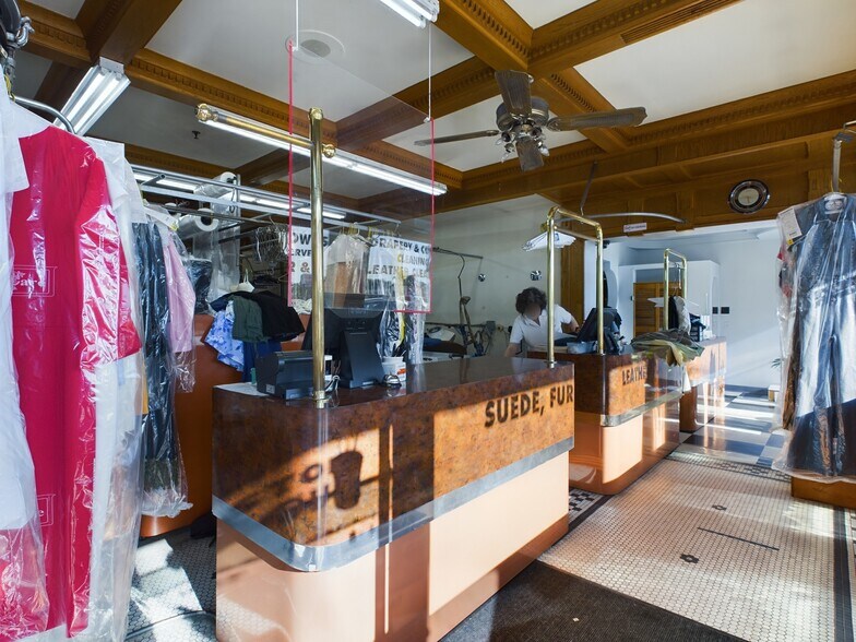 More Photos Of 2138 S Mannheim Rd, Westchester Restaurant For Sale