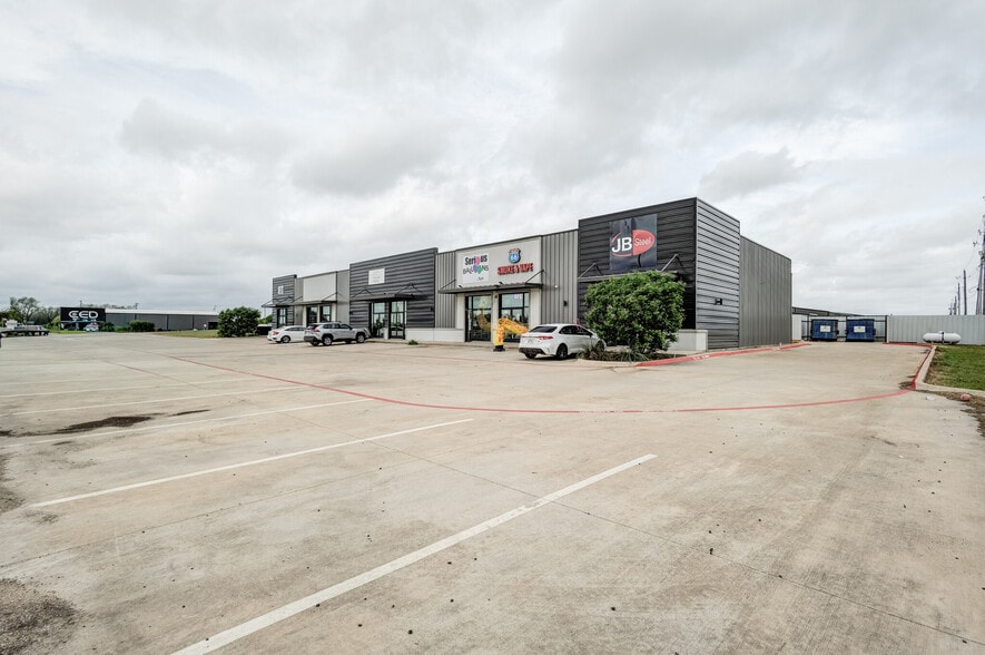 Primary Photo Of 1010 Technology Way, Waxahachie Freestanding For Lease