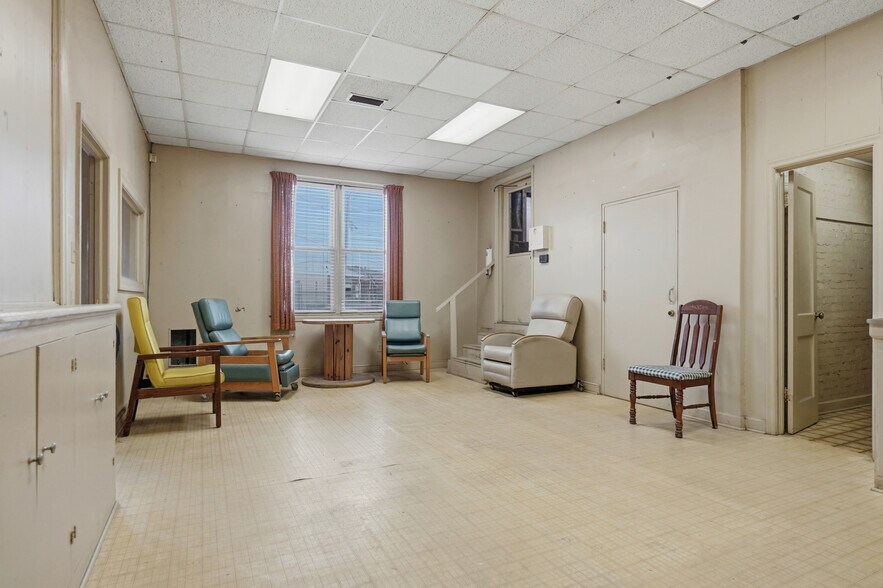 More Photos Of 401 Hodges Ave, Albany Industrial For Sale