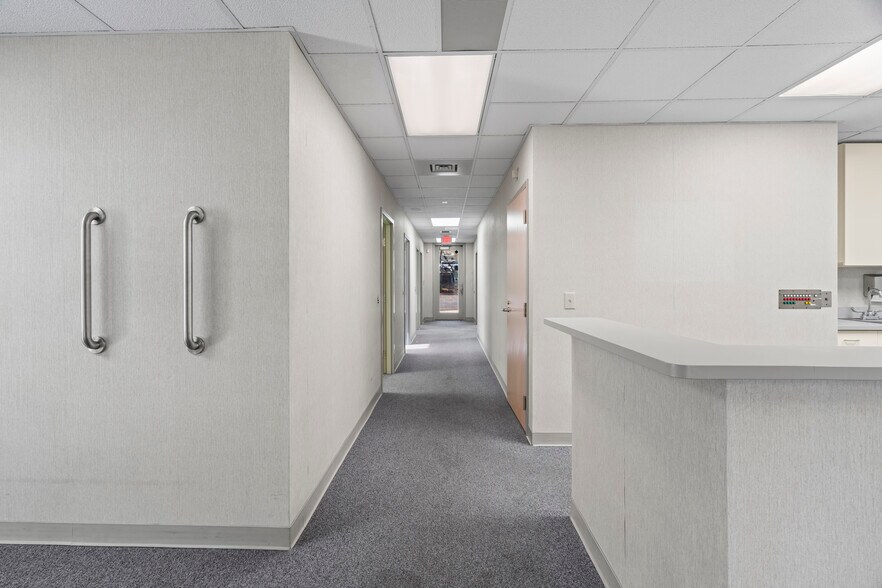 More Photos Of 170 Cardiology Pl, Commerce Healthcare For Lease