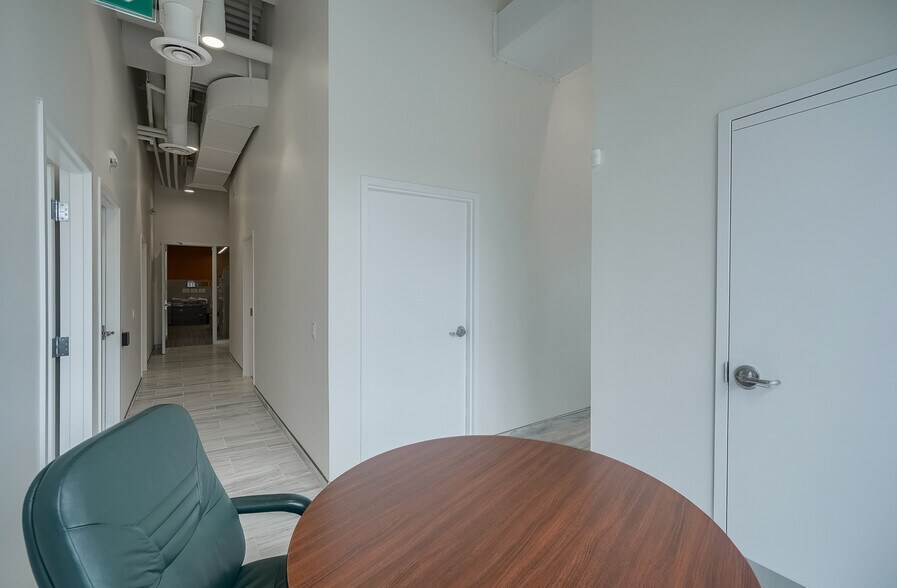 More Photos Of 60-74 Gervais Dr, Toronto Warehouse For Lease