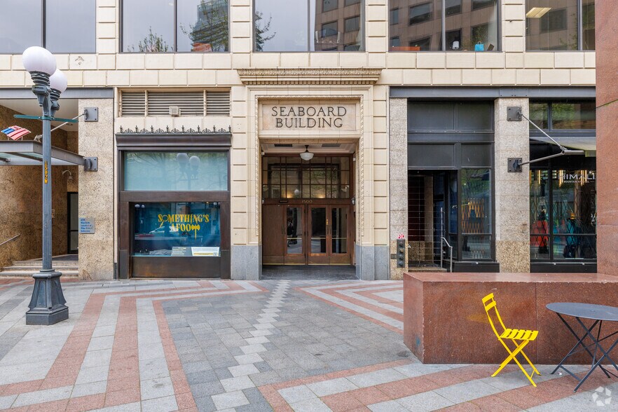 More Photos Of 1500-1506 4th Ave, Seattle Office For Sale